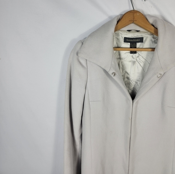 Women's size Small Banana Republic coat - Picture 4 of 8
